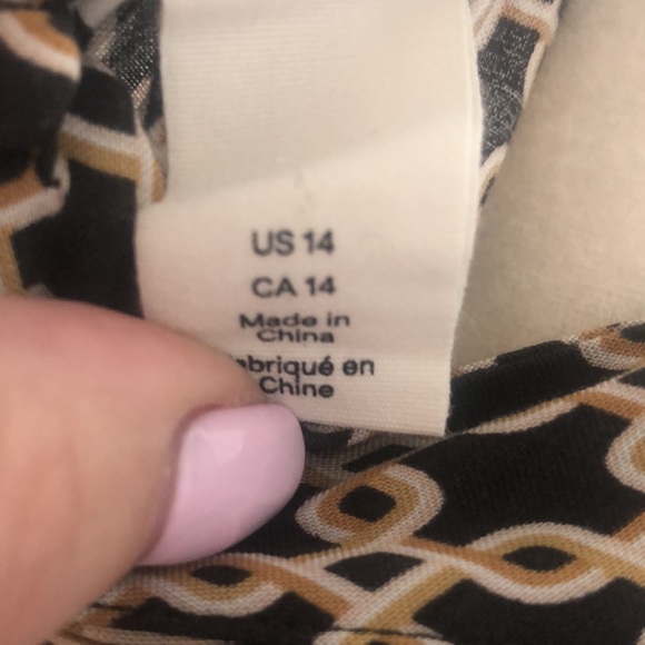 H&M Business Casual Dress - Excellent Used Condition - Picture 6 of 6